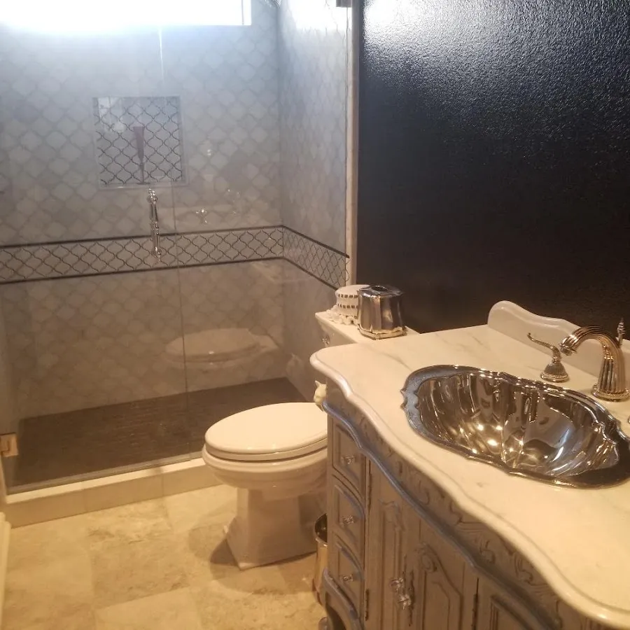 Professional plumbing work and bathroom remodeling in Hollywood